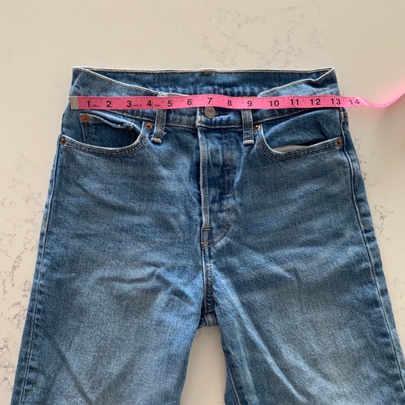 Levi’s Straight Leg Jeans NWOT - size 26 - Picture 9 of 12